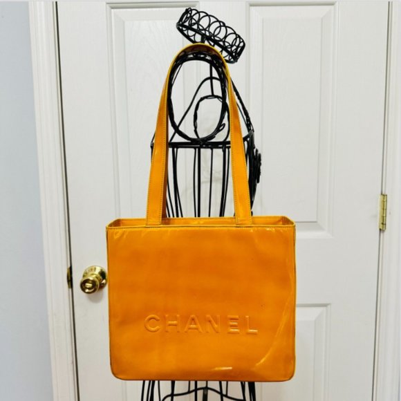 AUTHENTIC CHANEL PATENT LEATHER TOTE HANDLE BAG MADE IN FRANCE 6252108 W COA - Picture 13 of 13